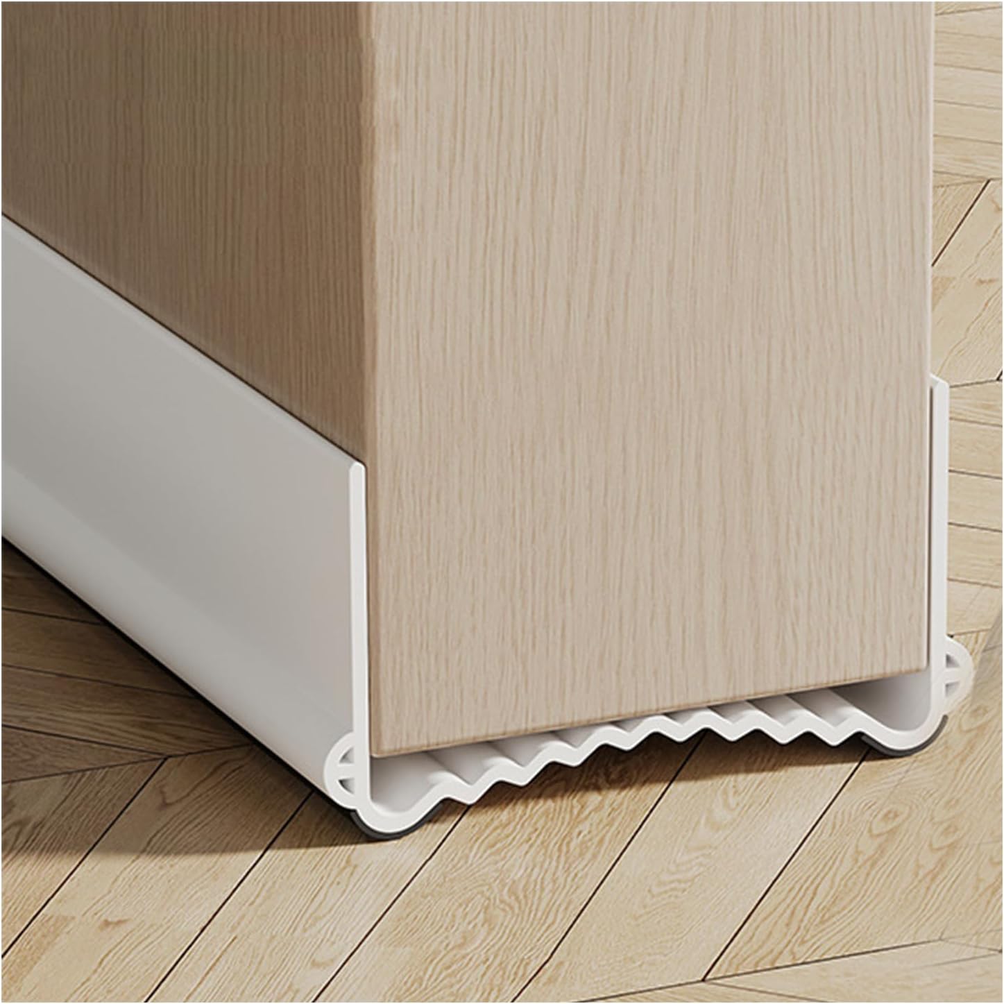 Veki 100cm Burlete Puerta Entrada, Reutilizable Burlete Bajo Puerta Autoadhesivo, Ajustable Tira de Sellado para Antipolvo, Aislamiento Acústico, Viento, Agua e Insectos (Anchura 3,5-5,5 cm, Blanco)