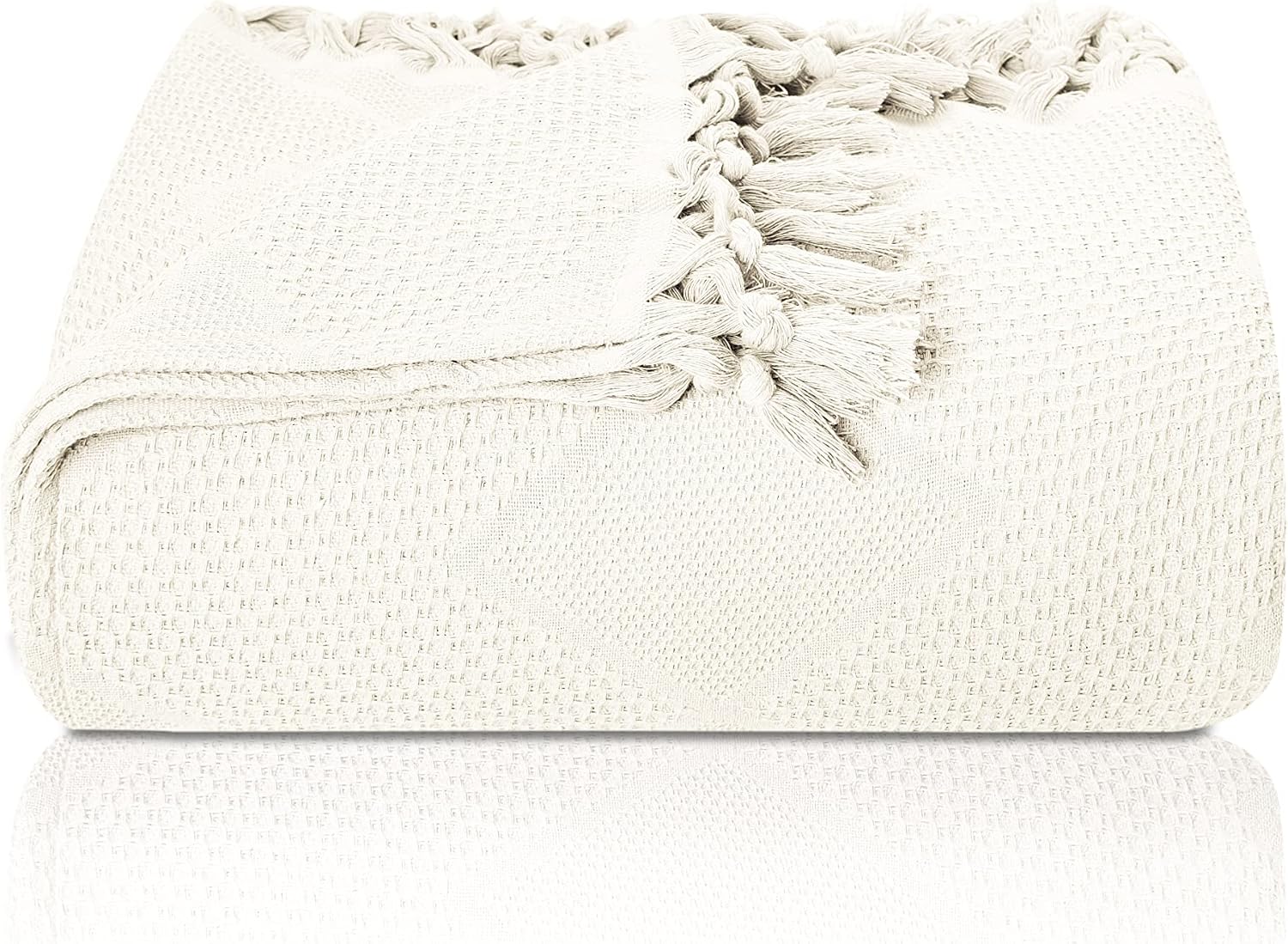 LAYNENBURG Premium Manta sofá con Flecos anudados a Mano - 100% algodón - 150 x 220 cm - Colcha de Verano Waffle Pique - Manta de algodón como Manta de Cama, Colcha para Sofa (Beige)